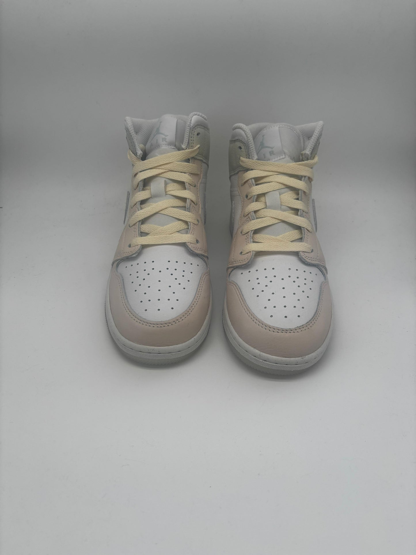 Air Jordan 1 Mid SE (GS) – Sail/Guava Ice-Sea Glass – HJ5940-100