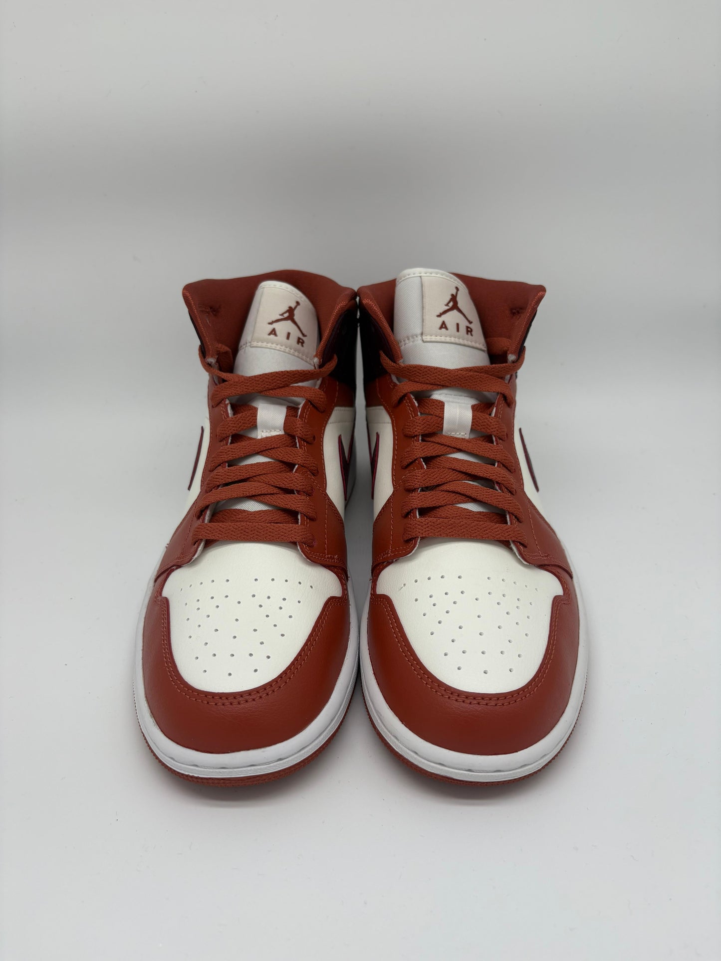 Air Jordan 1 Mid WMNS "Dusty Peach" (Marrone e Crema) - BQ6472 200