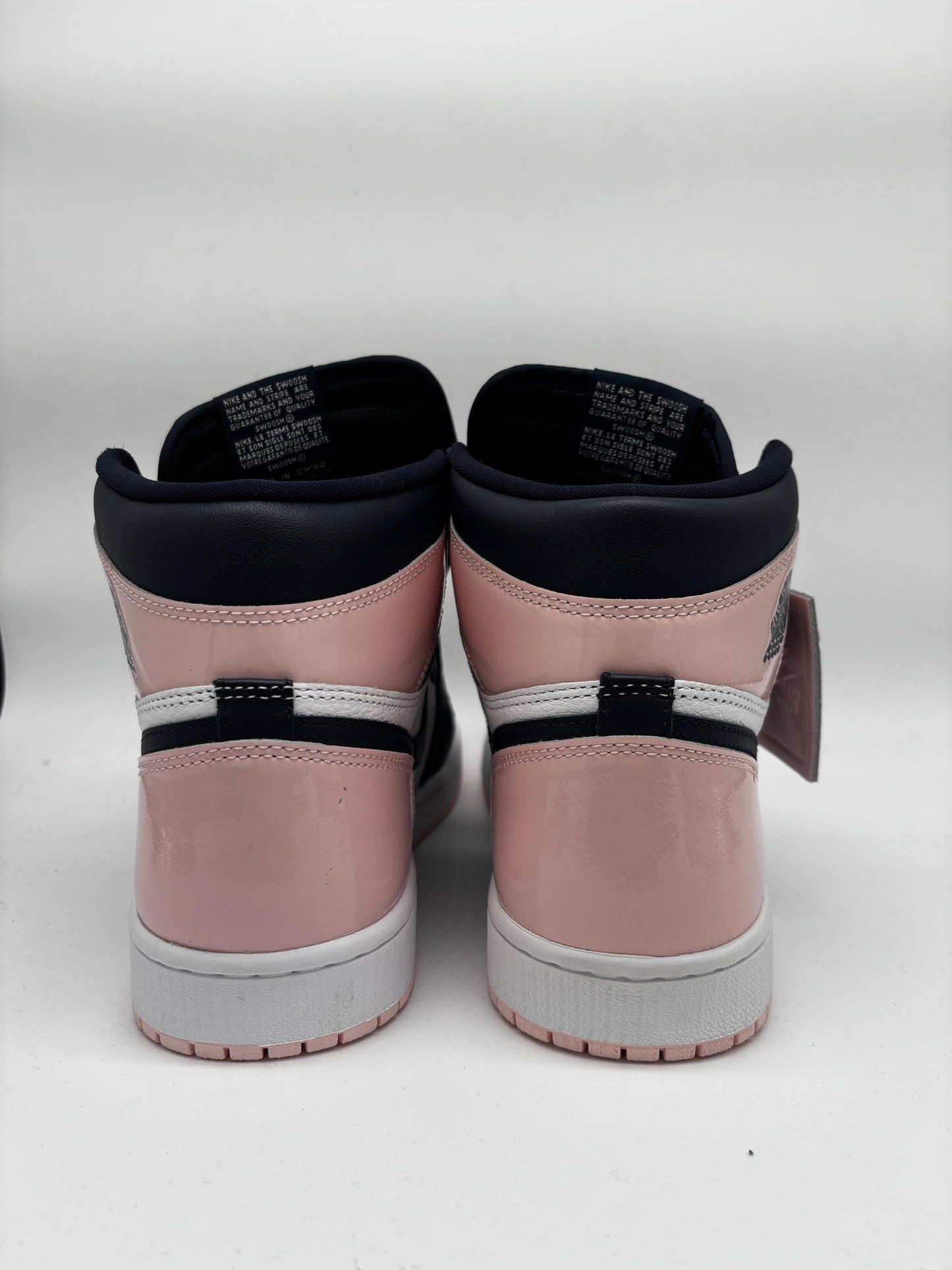 Air Jordan 1 Retro High OG "Atmosphere" (Bubble Gum) - DD9335-641