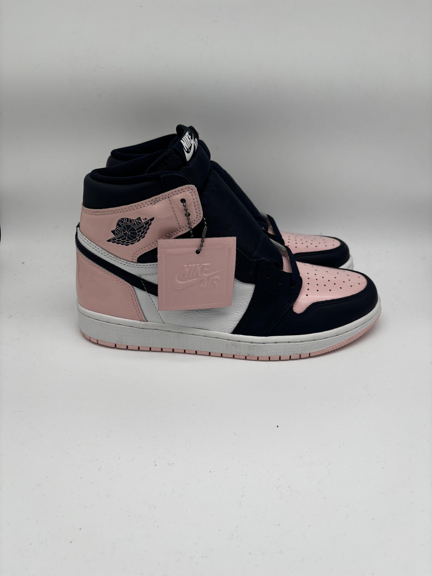 Air Jordan 1 Retro High OG "Atmosphere" (Bubble Gum) - DD9335-641