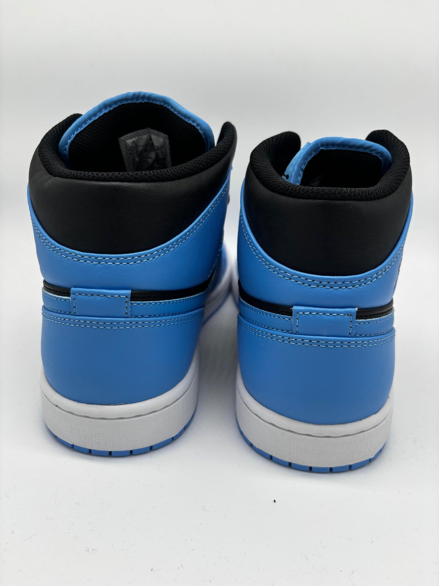 Air Jordan 1 Mid - University Blue / Black-White