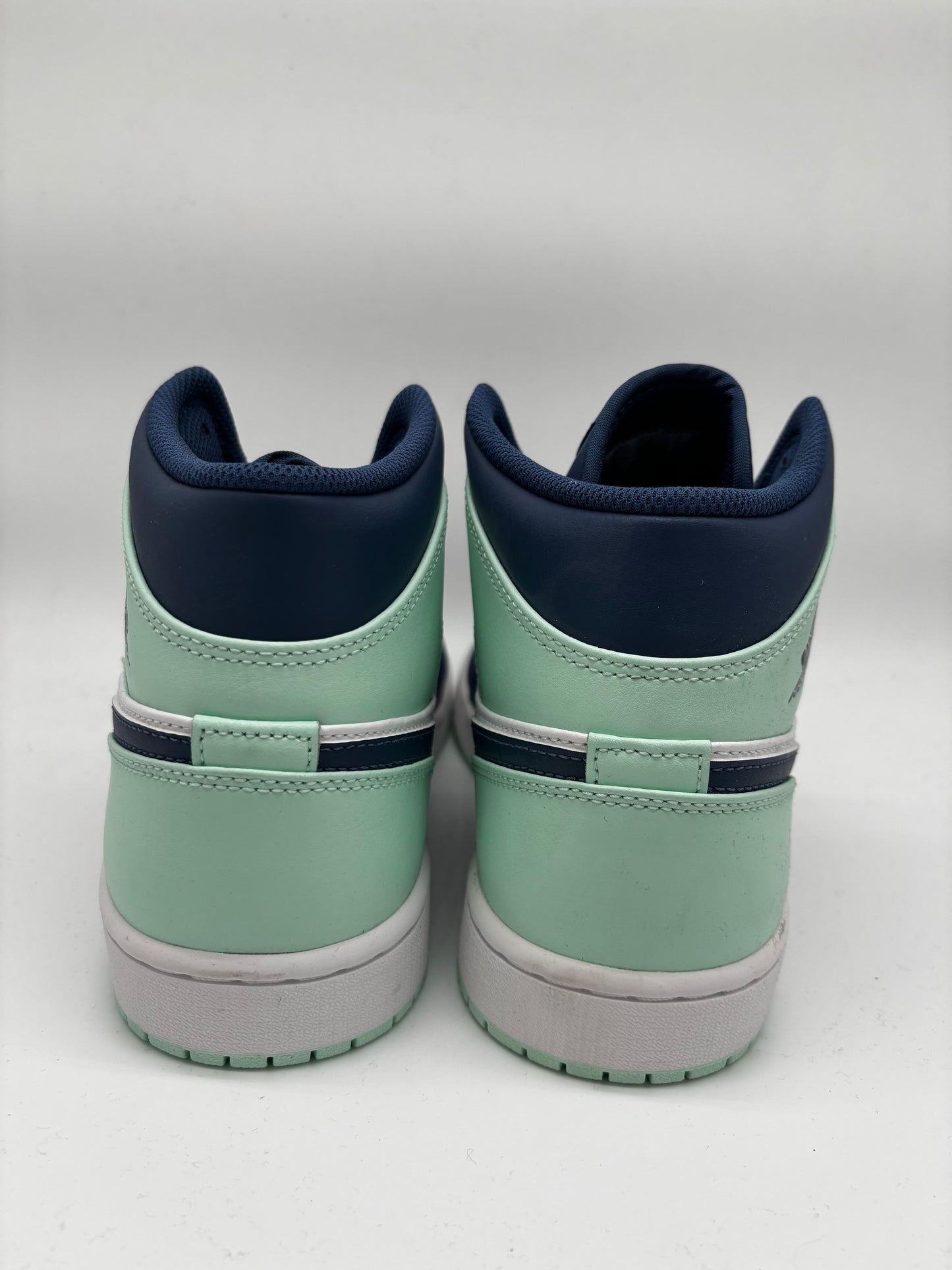 Air Jordan 1 Mid - Mystic Navy / Mint Foam - 554724-413